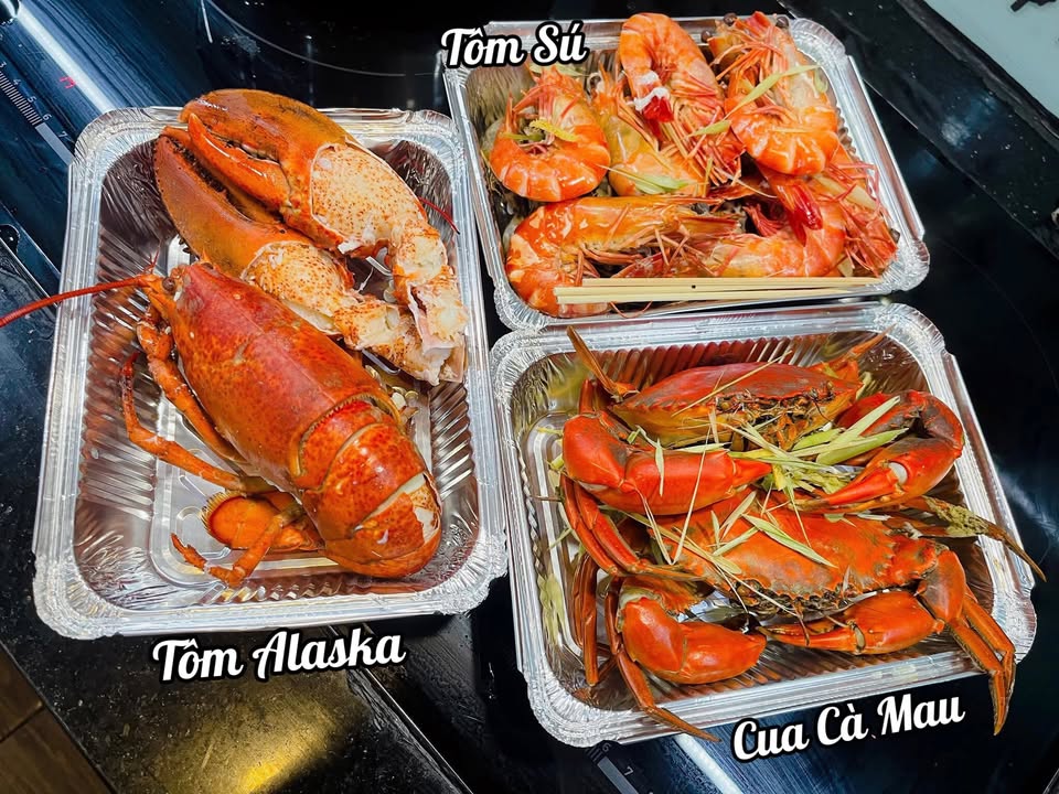 Морепродукты в наличии: королевский краб, ноги краба, лобстер, абалон, живые и ослабленные/задохнувшиеся, можно оформить заказ