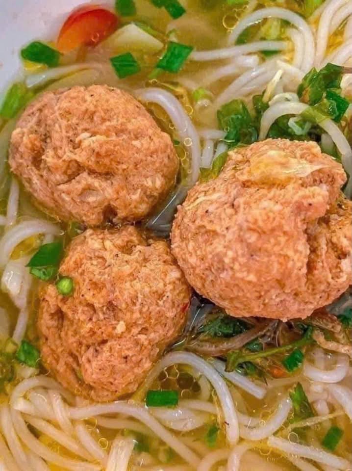 RIÊU TÔM THỊT, заправка/смесь для супа из креветок и мяса, и RIÊU мясные крабы из мясных крабов
